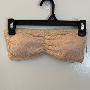 Anemone Lace Bandeau Bra in Nude